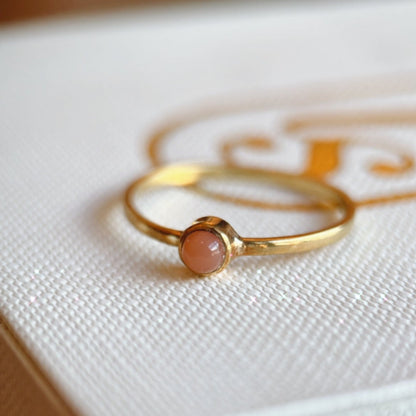 ONHAND: Bezel set Peach Moonstone in 14k Gold