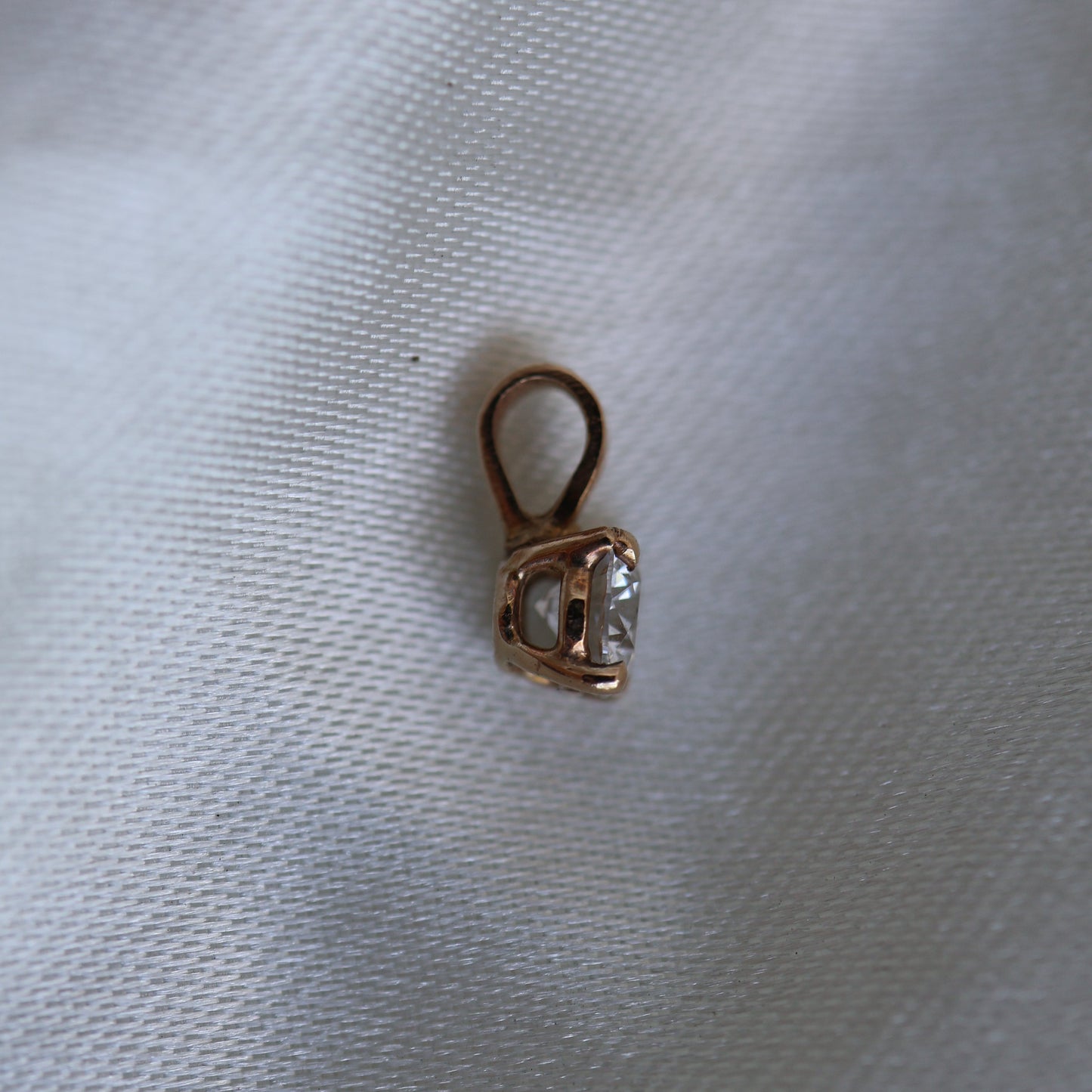 SAMPLE SALE: 0.50 CT Lab Diamond Pendant in 14K Yellow Gold