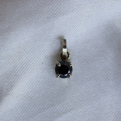 SAMPLE SALE: 0.50 CT Onyx Pendant in Silver