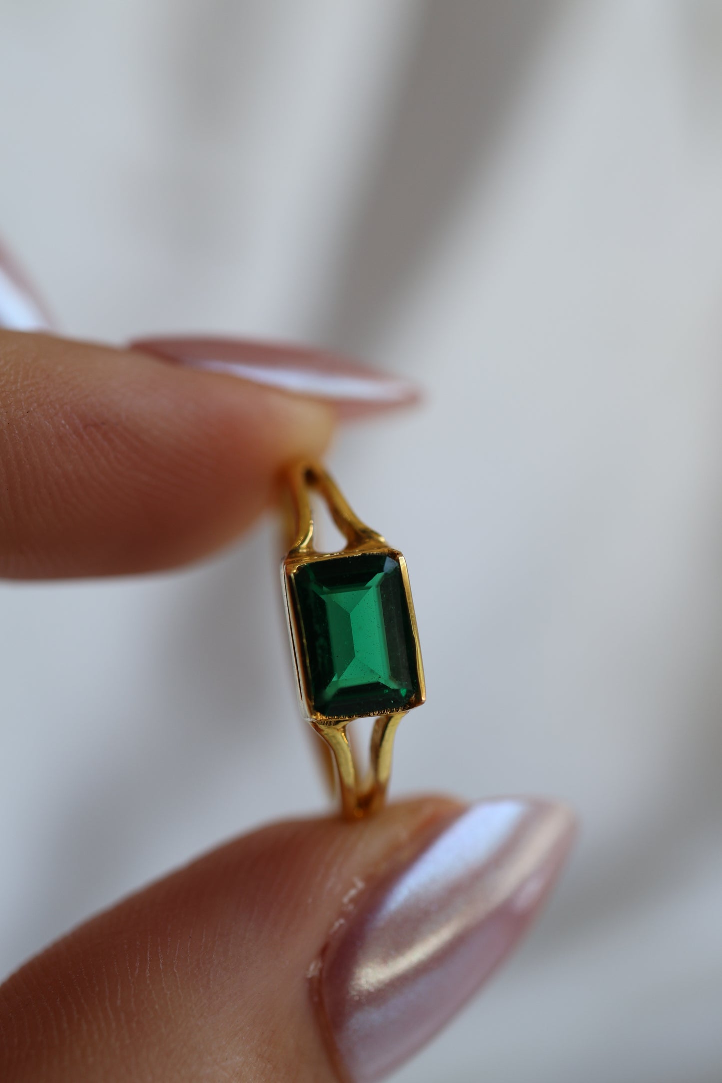 SAMPLE SALE: 1 CT Emerald Cut Emerald Split Shank 14K YELLOW Gold Ring SZ 5.5