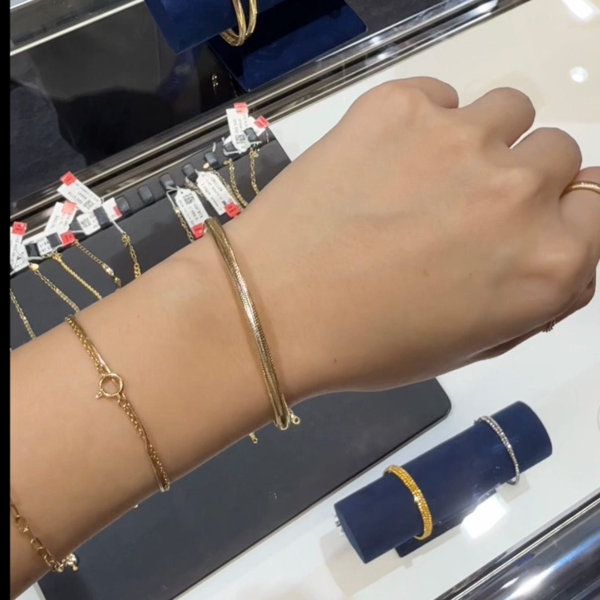 PRE-ORDER 18K Yellow, Rose, & White Gold Stretchy Bangle