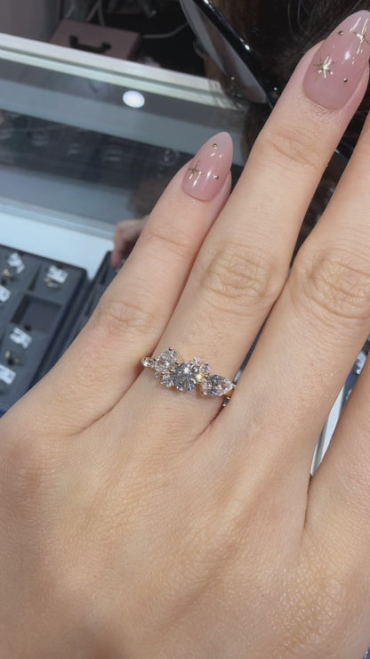 PRE-ORDER 1.02 TCW Cluster Lab Diamond Ring in 14K (SZ 6.5)