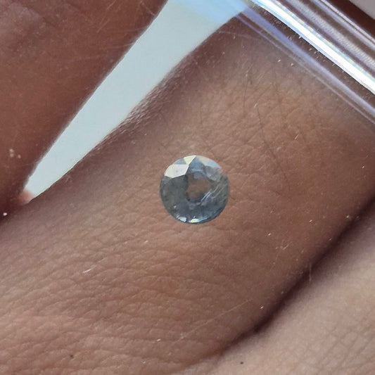 0.53ct Blue Green Round Sapphire