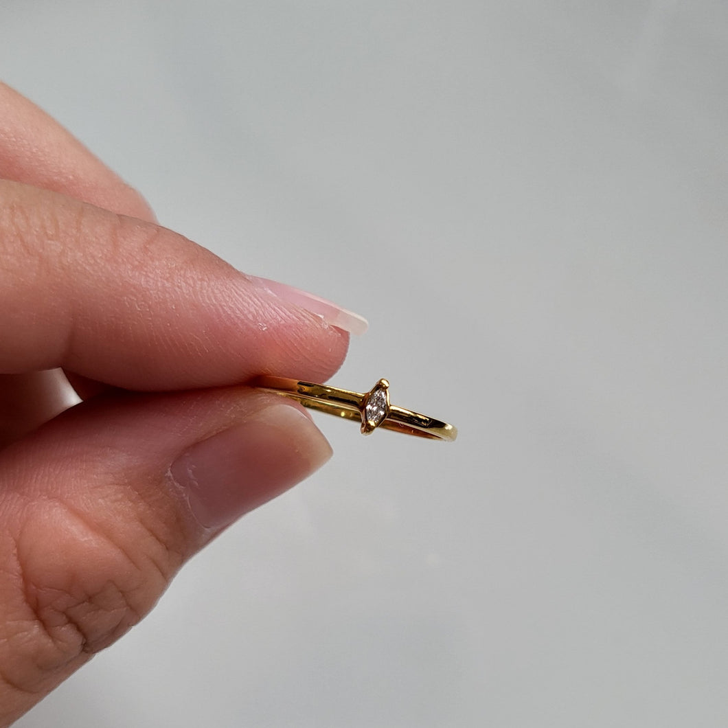 ONHAND: Dainty Marquise Cut Diamond in 14k Gold